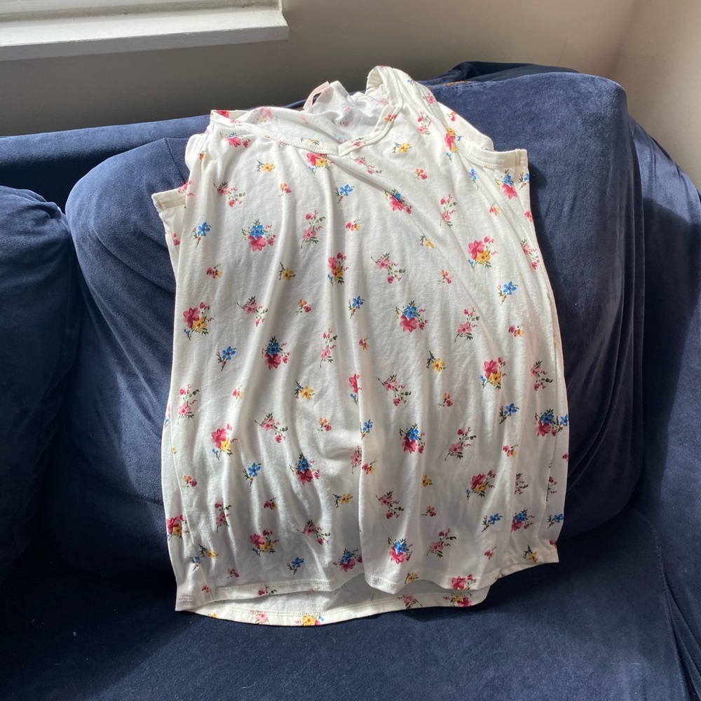 Tank Top, cream with flowers.